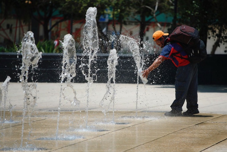 La Jornada Activan alerta naranja por calor en 11 alcaldías