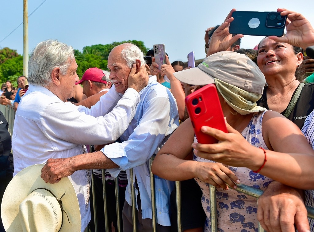 La Jornada Agradece Amlo Muestras De Cari O Popular Durante Gira De