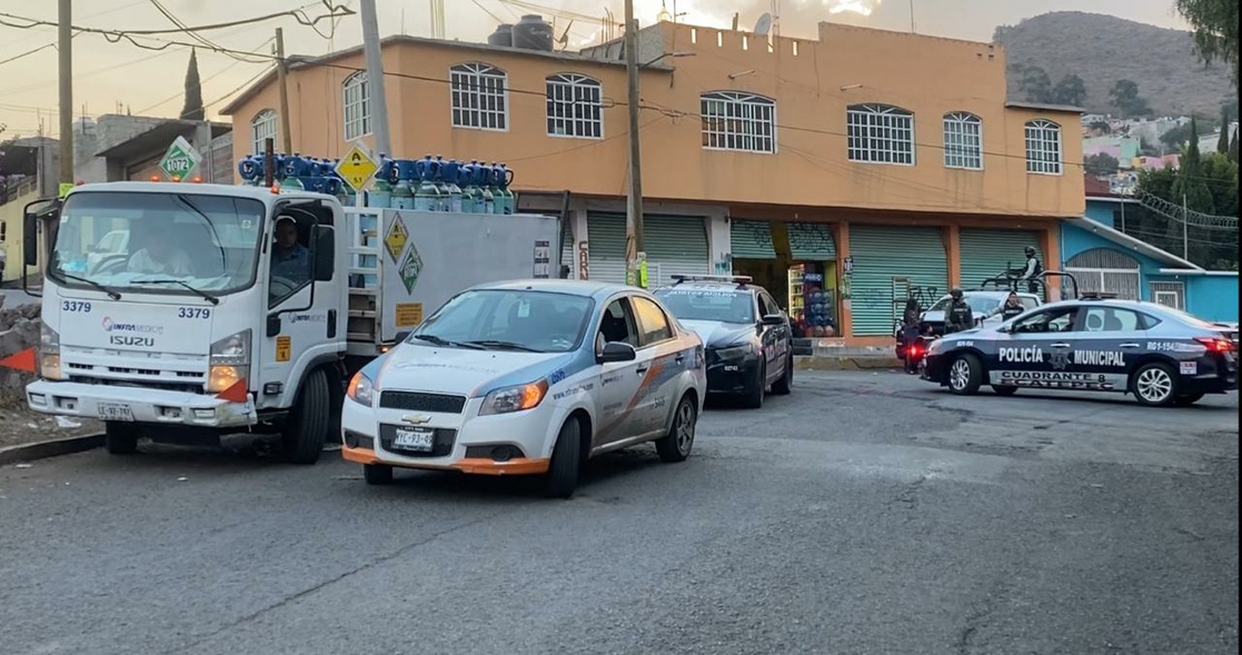 La Jornada Asaltan camión de transporte con tanques de oxígeno en