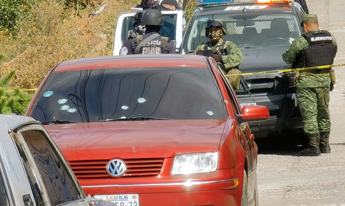 La Jornada Atacan a balazos a dos policías de Zacatecas se