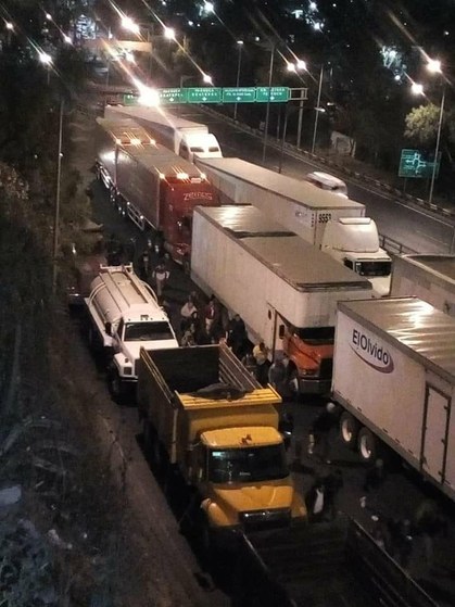 La Jornada Bloquean Transportistas Accesos A La Ciudad De M Xico