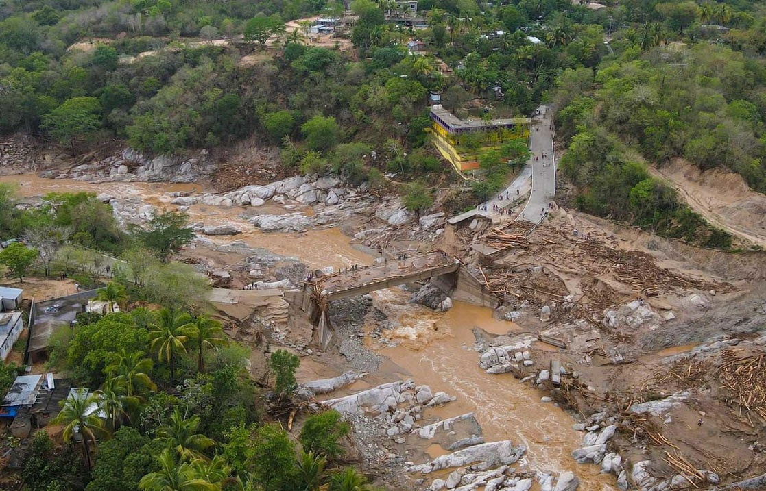 La Jornada Caus Agatha Al Menos Muertes En Oaxaca