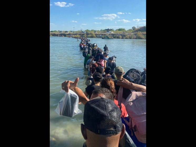 La Jornada Crece marea migrante en fronteras del país