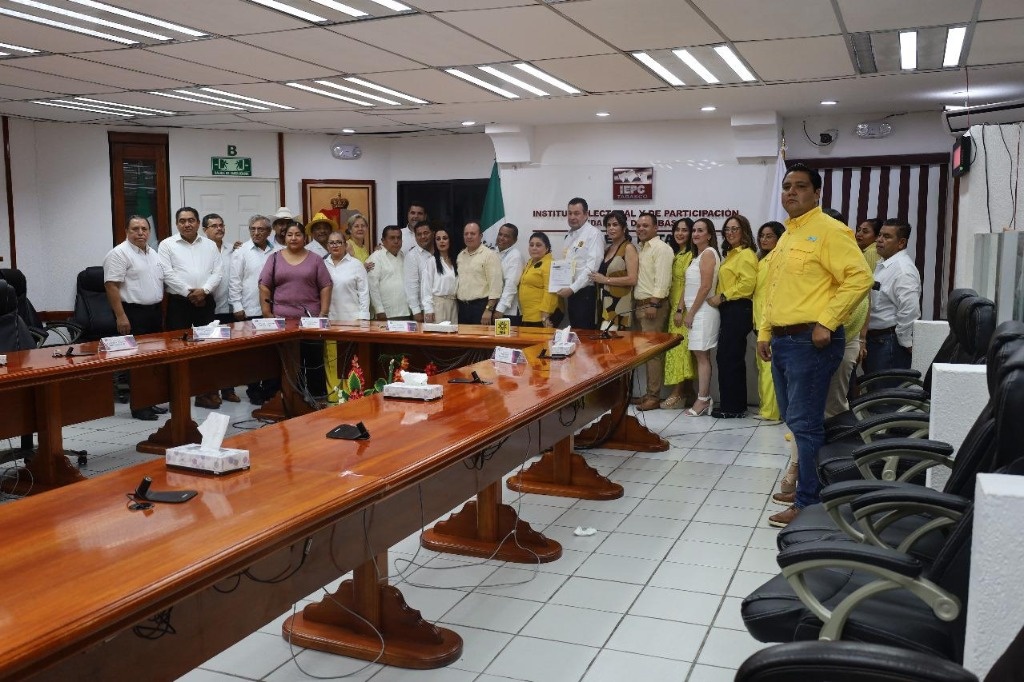 La Jornada Cuatro Perfiles Inician Carrera Por Gubernatura De Tabasco