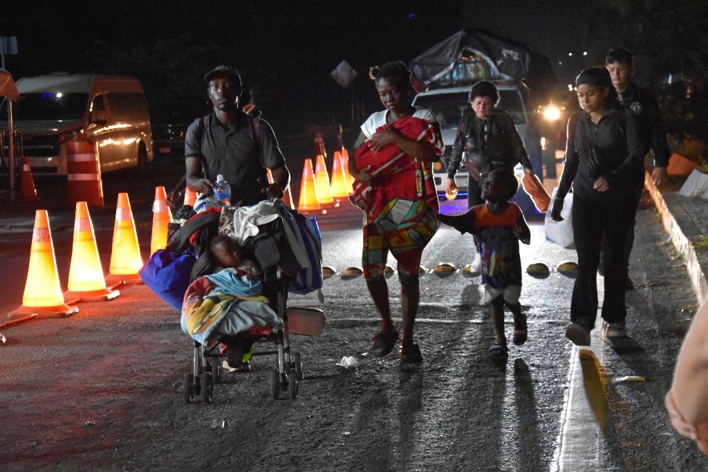 La Jornada Descansa En Huixtla Chiapas Primera Caravana Migrante De