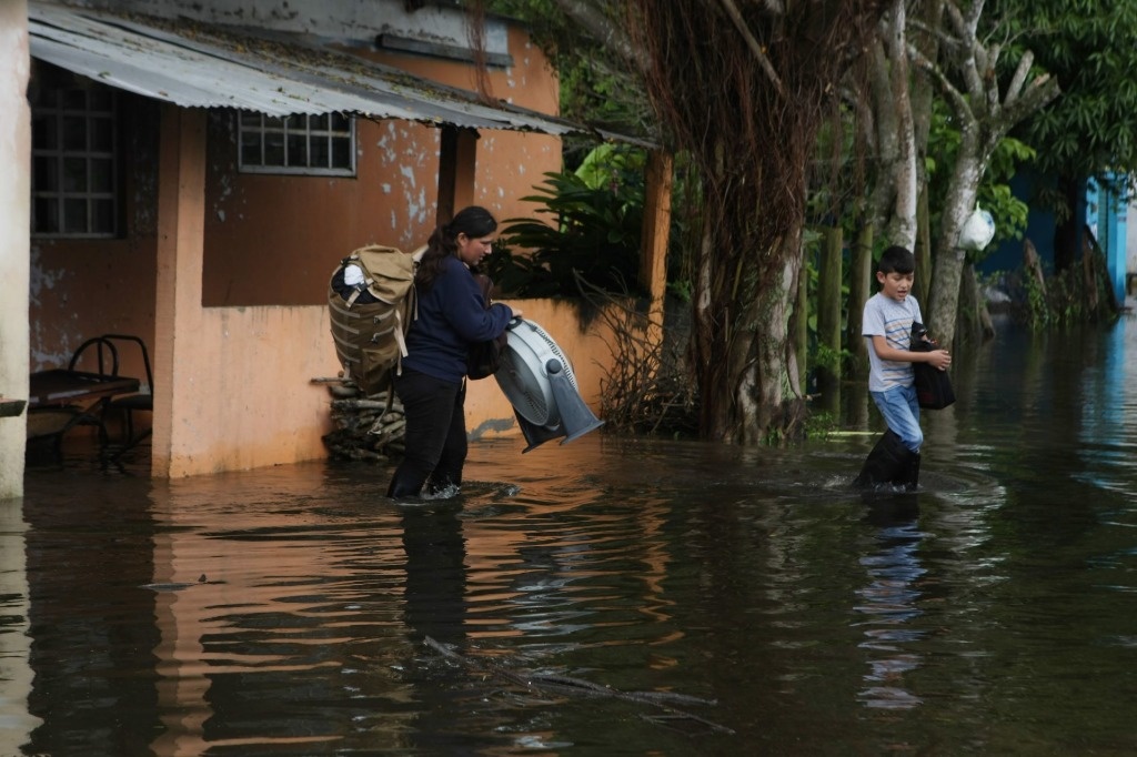 La Jornada En Desastres Naturales En M Xico Desplazaron A M S De