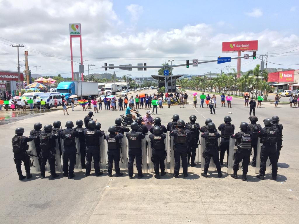 La Jornada Exigen en Acapulco búsqueda de luchador desaparecido