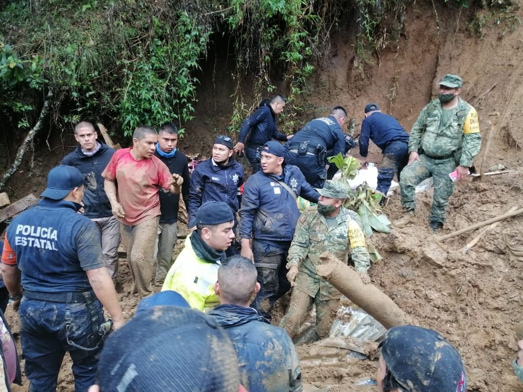 La Jornada Lluvias Por Grace Causan Deslave En Xalapa Muere Una Ni A