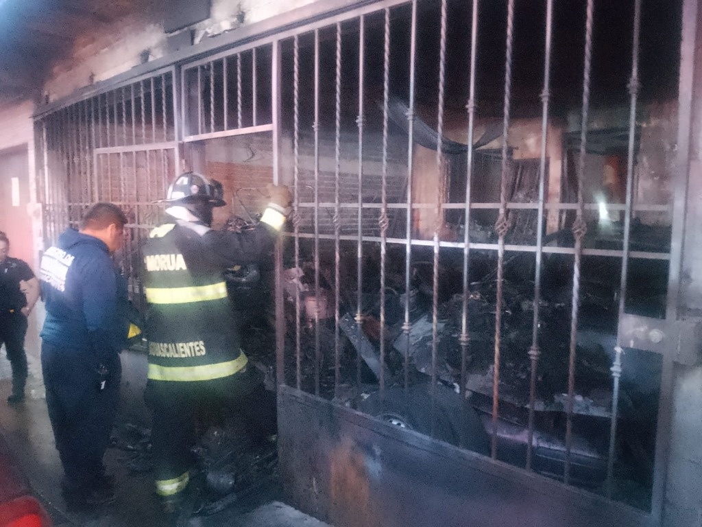 La Jornada Mueren Cinco Integrantes De Una Familia En Incendio En