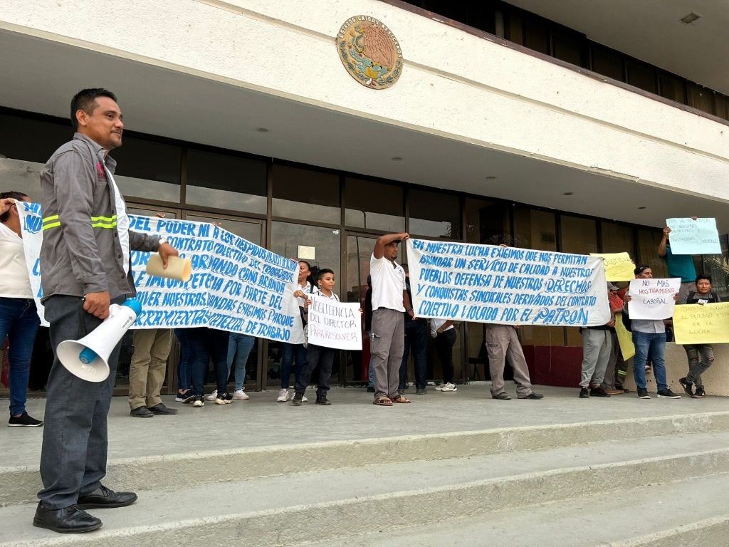 La Jornada Protestan Por Despidos Trabajadores Del Sistema De Agua En