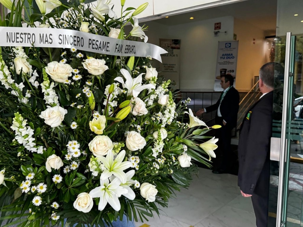 La Jornada Realizan funeral de la maestra Ifigenia Martínez y Hernández