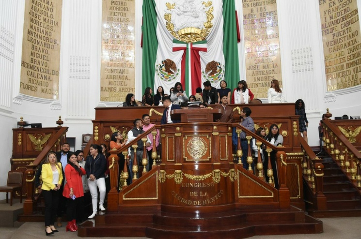 La Jornada Revienta El Parlamento Juvenil Sesi N En El Congreso Local