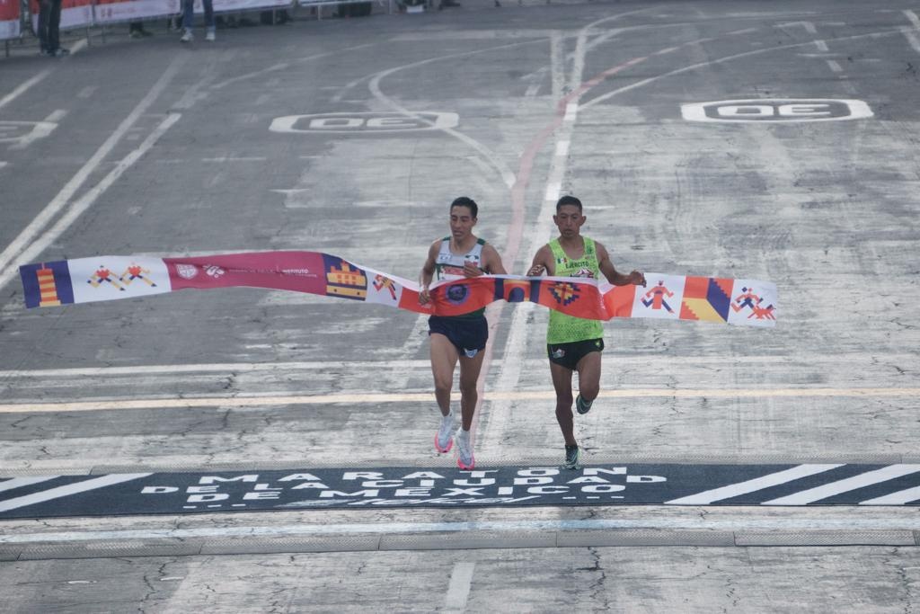 La Jornada Sedena felicita a militares ganadores del Maratón de la CDMX