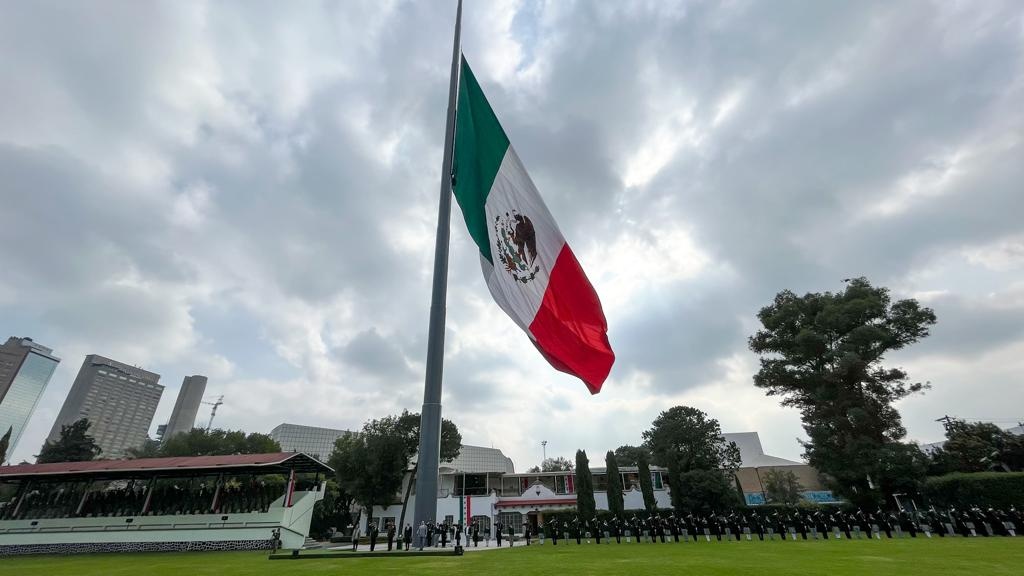 La Jornada Sedena Iza Bandera A Media Asta Por El 55 Aniversario De