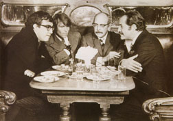 Carlos Fuentes con Carlos Monsiváis, José Luis Cuevas y Fernando Benítez