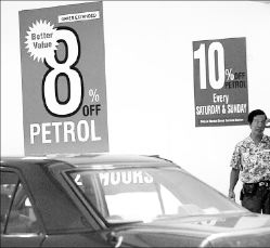 petrol_singapore_hag