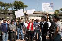 Protesta fuera del frontón ubicado en el deportivo Rosendo Arnáiz, con más de 60 años de existencia, el cual fue demolido por autoridades de Benito Juárez