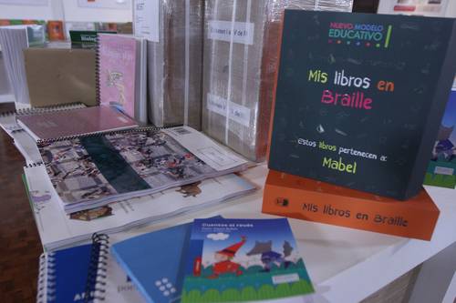 La Jornada: Cuentan libros de texto con perspectiva formativa sobre la  educación sexual: SEP