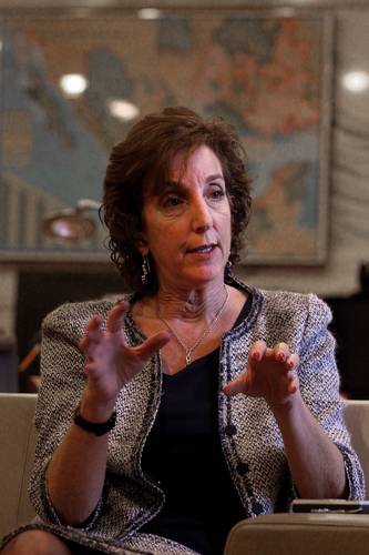 Roberta Jacobson llamó a los migrantes a desistir de su intento por cruzar la frontera entre México y Estados Unidos.