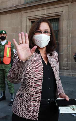 La secretaria de Energía, Rocío Nahle, consideró que la decisión del juzgador fue tomada sin analizar factores técnicos. En la imagen, a su llegada para el segundo Informe de gobierno en septiembre pasado.