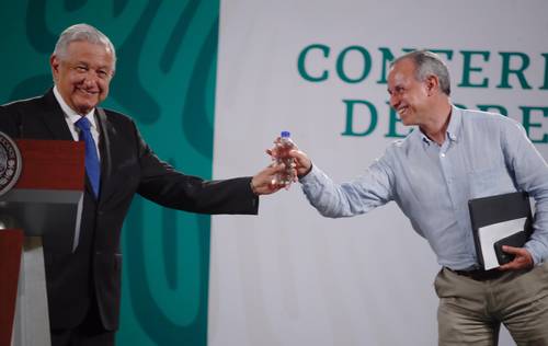El subsecretario Hugo López-Gatell y el presidente Andrés Manuel López Obrador encabezaron ayer la conferencia matutina en Palacio Nacional.