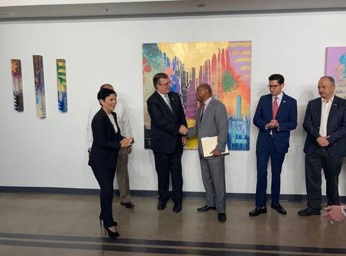 En la apertura de las oficinas diplomáticas en Houston participaron, entre otros, el canciller Marcelo Ebrard, el alcalde Sylvester Turner y la cónsul Alicia Kerber.