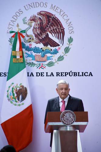 Andrés Manuel López Obrador aseguró ayer que no desaparecerán programas sociales como Sembrando Vida, la ayuda para adultos mayores y niños con discapacidad y las becas para estudiantes, entre otros.