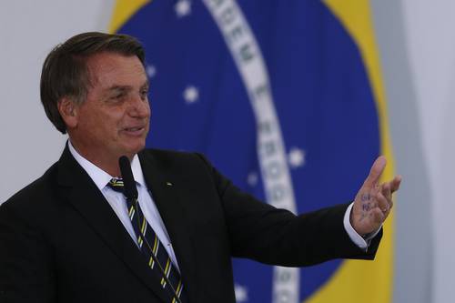 La fiscalía de Brasil informó al Tribunal Supremo que Jair Bolsonaro es responsable de organizar las manifestaciones consideradas antidemocráticas del pasado 7 de septiembre, en las que no escatimó ataques e insultos contra las instituciones del Estado. La fiscalía también solicitó rastrear el origen de la financiación de esos actos.