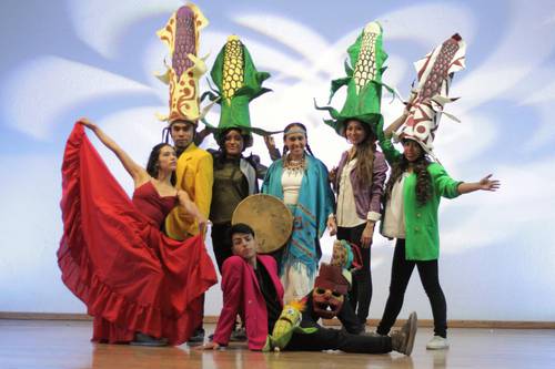 Elenco de la obra teatral Somos de maíz.