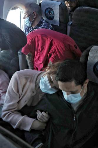 Un grupo de 81 personas y la tripulación viajó en el Boeing 737 de la FAM de Bucarest a México en la Misión Rescate, cuyo fin es evacuar a connacionales, sus parientes y otros extranjeros de la zona de conflicto bélico en la ex república soviética.