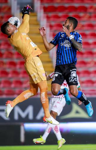 El duelo en el estadio Victoria se realizó a puerta cerrada, en solidaridad con los heridos que dejó la violencia desatada el pasado 5 de marzo en La Corregidora.