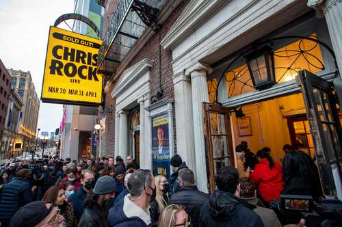 En un teatro de Boston se agotaron los boletos para un espectáculo de Chris Rock, comediante a quien Smith abofeteó.