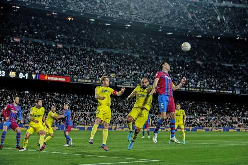 El Barça se bajó prácticamente de la pelea por la Liga española con una inesperada derrota ante el Cádiz (0-1), que lo dejó a 15 puntos del liderato del Real Madrid.