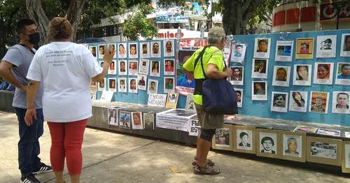 La muestra fotográfica fue financiada por familiares de desaparecidos y cooperaciones voluntarias.
