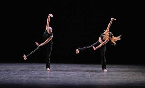 La compañía Aksenti Danza Contemporánea presentará Huellas D1 historia el próximo 16 de agosto.