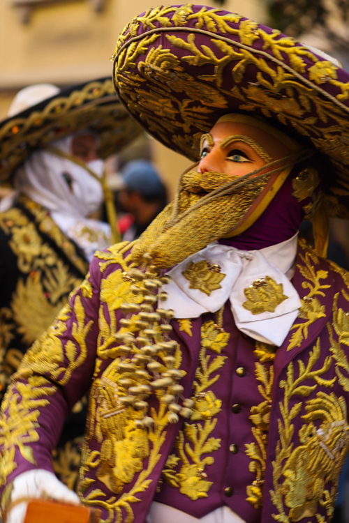 Comparsa de charros de un pueblo de Iztapalapa en un desfile realizado en 2021 en el centro de la Ciudad de México.  Iván Gómez César