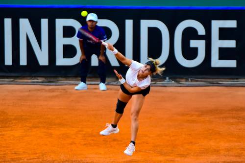 Renata Zarazúa venció en dos sets a Olga Danilovic.