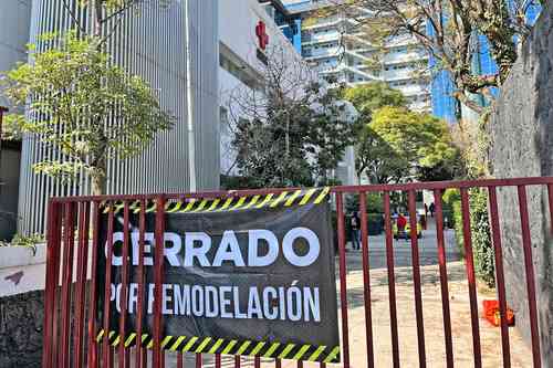 Las instalaciones del Hospital Central de la Cruz Roja, en la colonia Polanco de la Ciudad de México, están en remodelación. Se prevé que el próximo 15 de diciembre reabran las áreas de urgencias y consulta externa.