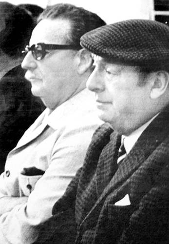 Salvador Allende y Pablo Neruda en Santiago, en 1970.