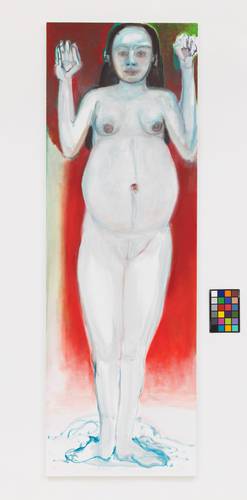 Birth (2018), de Marlene Dumas, obra para la cual posó la hija de la pintora cuando estaba embarazada, mostrándola como un ídolo arcaico de la fertilidad.