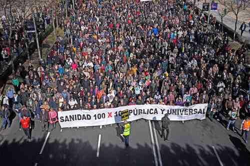Movilización contra la privatización del sistema de salud, ayer en Madrid.