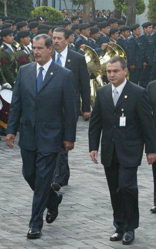  En el gobierno del también blanquiazul Vicente Fox, con quien empezó su carrera de alto funcionario, estuvo a cargo de la hoy extinta Agencia Federal de Investigación de 2000 a 2006. Foto Guillermo Sologuren