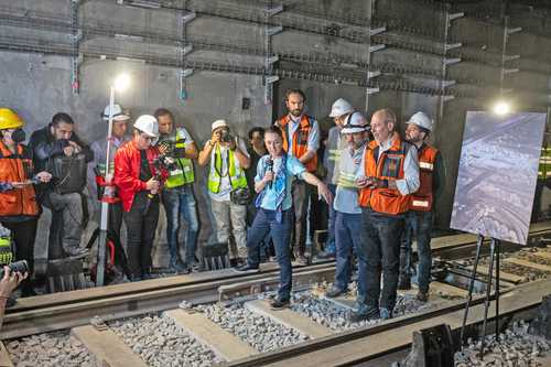 La Jornada - Sheinbaum: a finales de mayo reabrirá de Pantitlán a Pino  Suárez la línea 1 del Metro