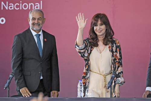 Cristina Fernández de Kirchner llamó también a revisar el acuerdo de pagos al FMI.