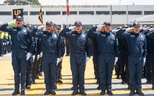 La jefa de Gobierno subrayó que en la formación de los policías se impulsan valores como honestidad, valentía, profesionalismo y espíritu de cuerpo.