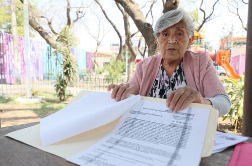 Doña Chela, como la conocen en el mercado, se dice víctima de violencia familiar y de género.