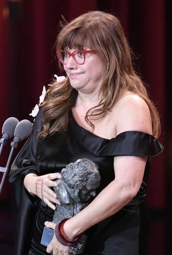 En 2018 la realizadora recibió el premio a mejor dirección en la 32 entrega de los Goya.