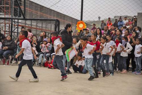 Festejo del Día del Niño migrante en la escuela recién inaugurada Embajadores de Jesús, en Tijuana, Baja California.