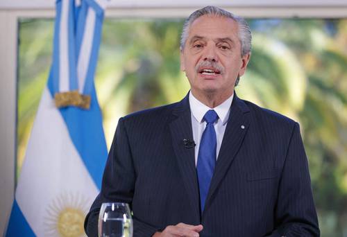 El presidente Alberto Fernández reconoció ayer que la inflación aumentó en abril 8.4 por ciento y acumula una tasa anual de 108.8.