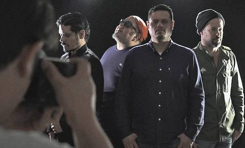 Juan Morales, Luca Ortega, Pascual Reyes y Alejandro Otaola, protagonistas de Canción que quema, en un fotograma de la película.